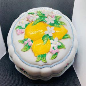 Vintage 1986 Le Cordon Bleu Lemon Flowers Mold The Franklin Mint